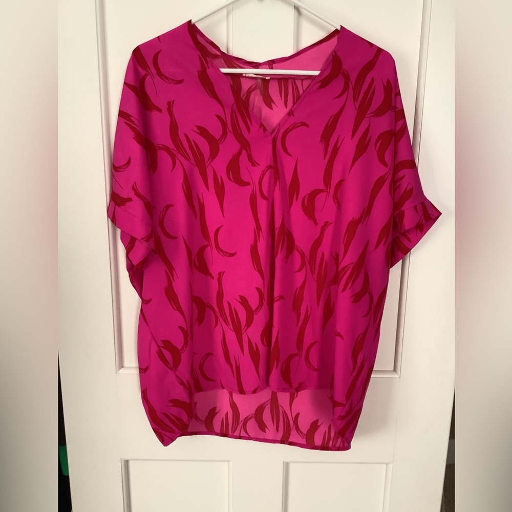 Fuchsia/Hot Pink Short Sleeve Top